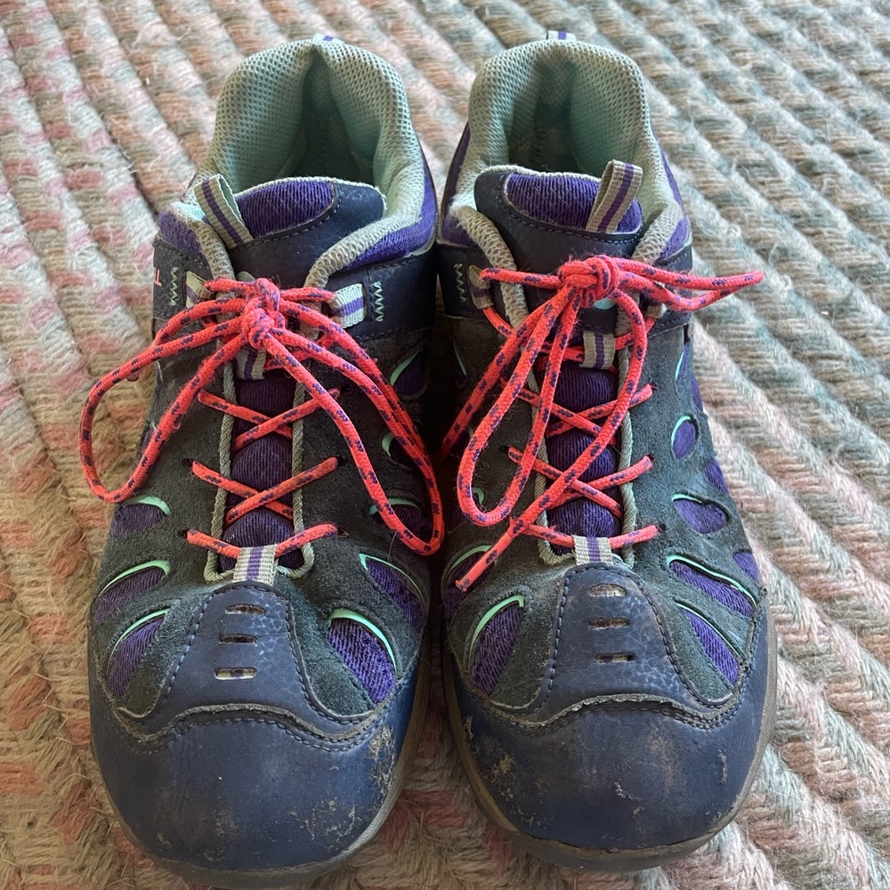 Merrell chameleon hiking shoes